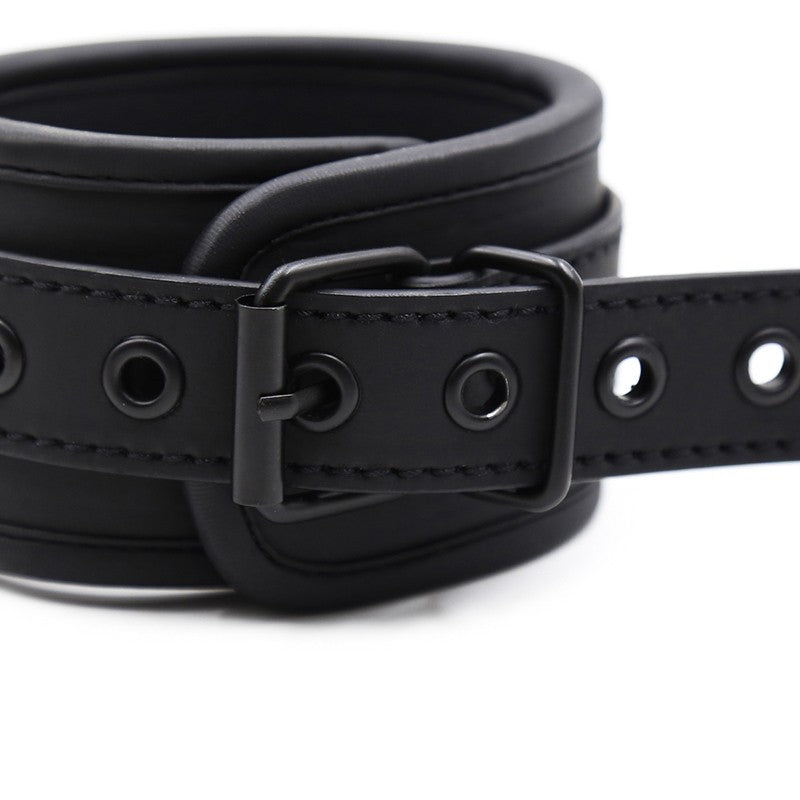 Dark Knight - Manette Total Black in Gomma sintetica