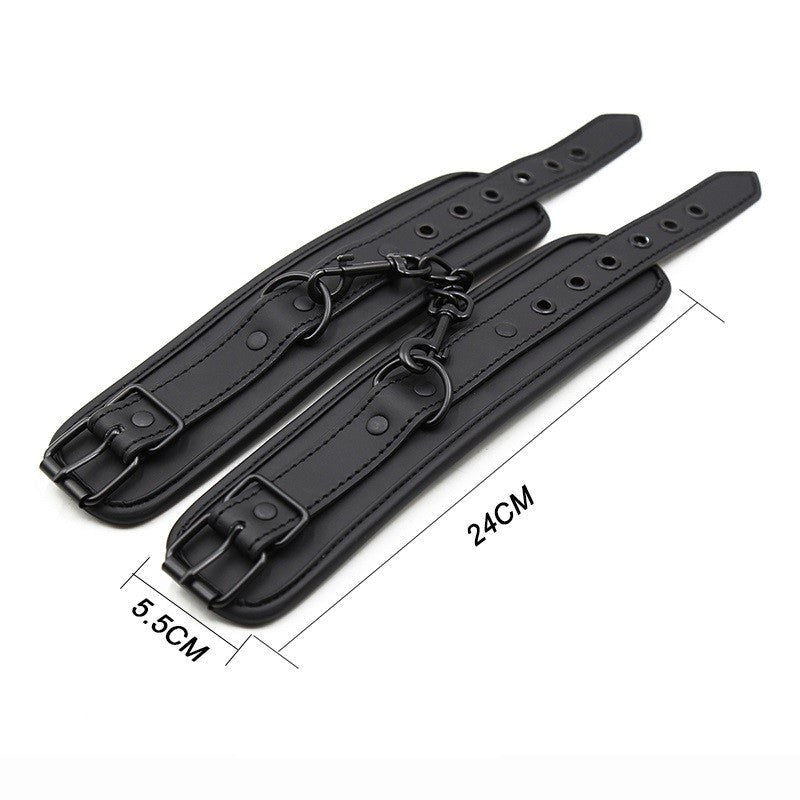 Dark Knight - Manette Total Black in Gomma sintetica