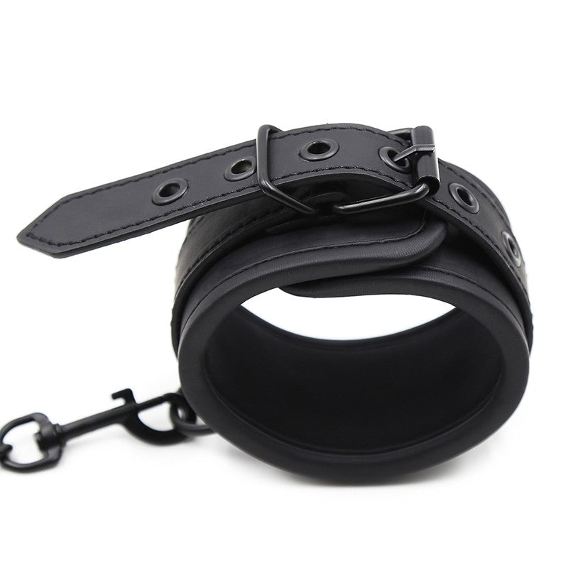 Dark Knight - Manette Total Black in Gomma sintetica
