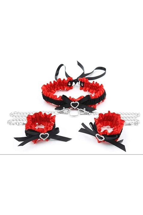 Silken Heart - Manette e Collarino in raso