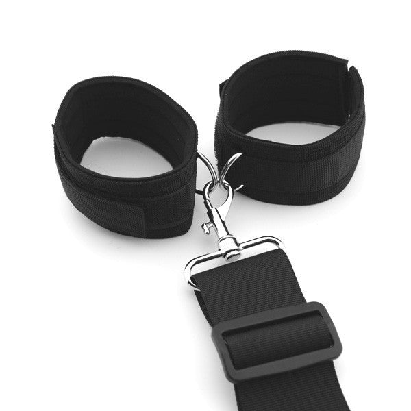 Silent Bond - Ball Gag in Silicone rigido e Manette