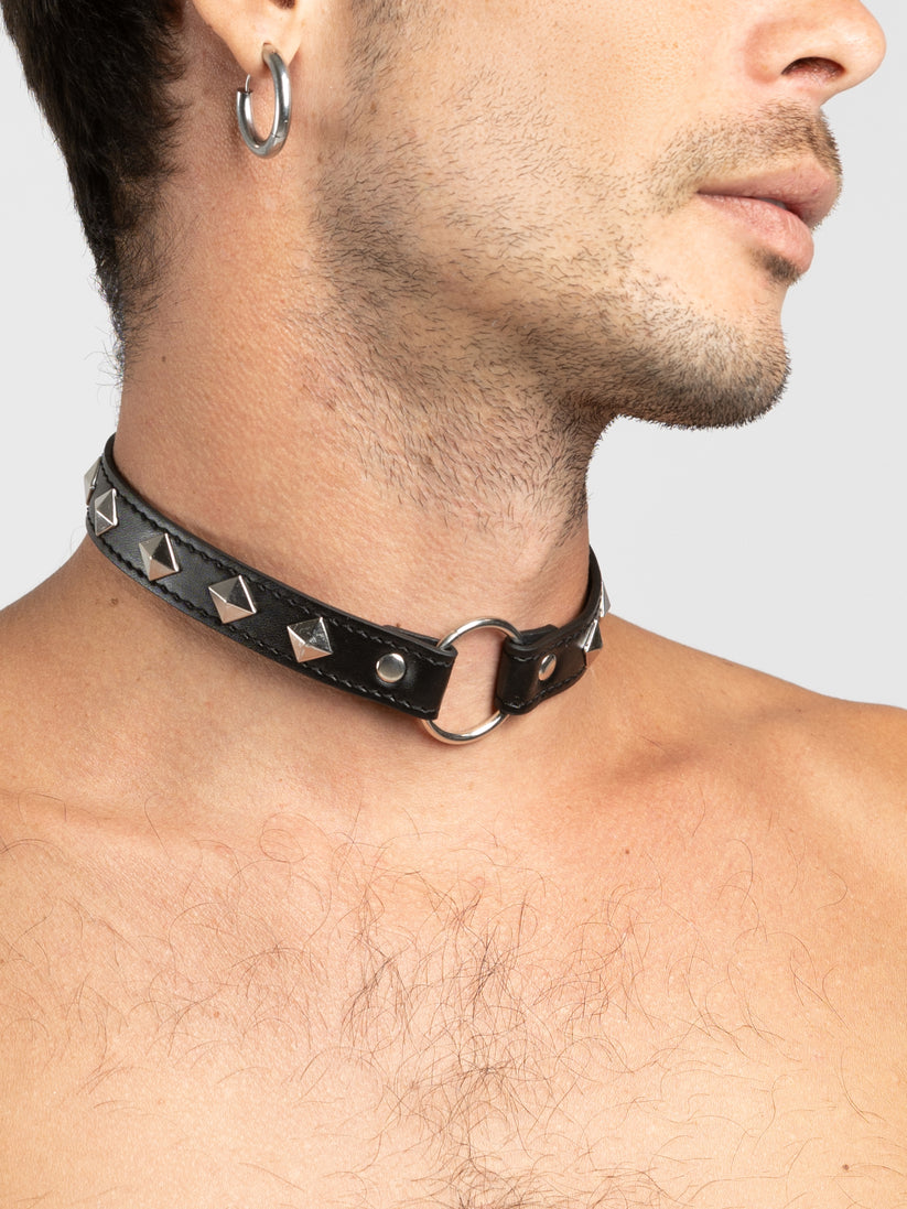 Block Bliss - Collarino Con Borchie Quadre con Anello