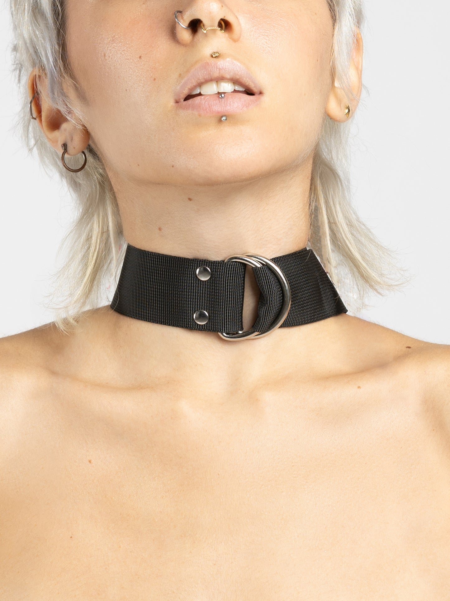 Nylon Nexus - Costrittivo Collo e Braccia corto