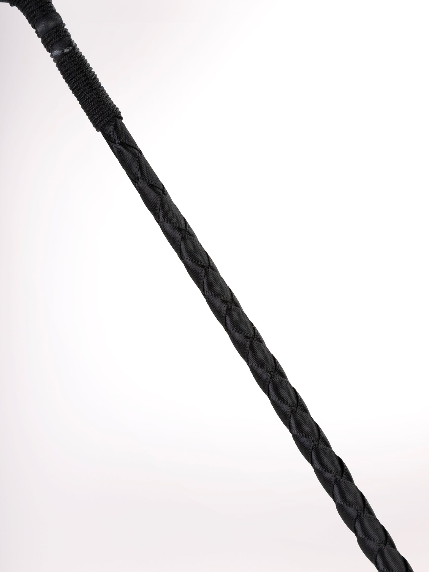 Sleek Strike - Frustino Crop