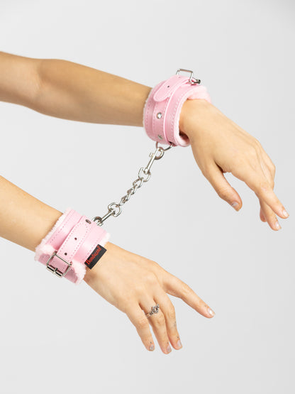 Dominant Desire - Manette in Ecopelle