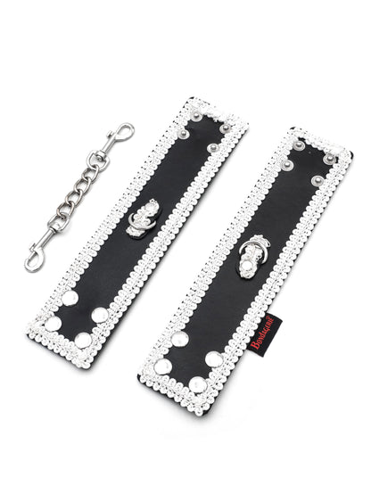 Gothic Desire - Manette con ricami in pizzo